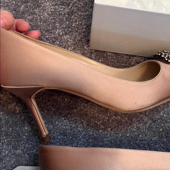 Manolo Blahnik satin Hangisi size 38 color Flesh 70mm or 3” heel - Picture 11 of 15